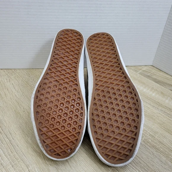 Vans Floral High-Top Sneakers - Black Multi Colored.  Womens Size 9.5. - Picture 7 of 8